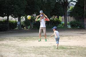 休診日　サッカー